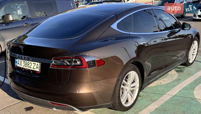 Лифтбек Tesla Model S 2013 в Харькове