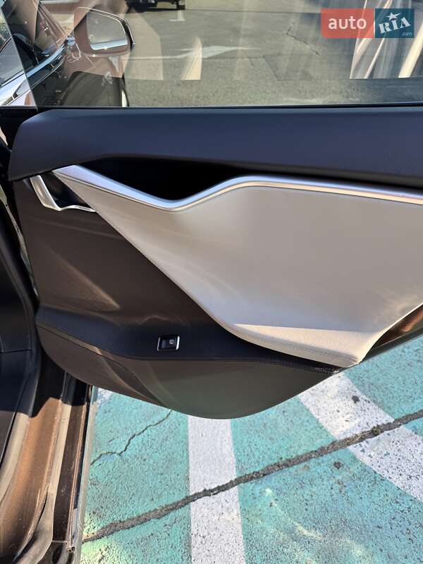 Лифтбек Tesla Model S 2013 в Харькове