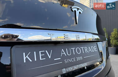 Лифтбек Tesla Model S 2018 в 