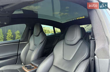 Лифтбек Tesla Model S 2018 в 