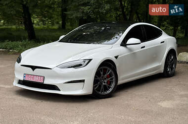 Лифтбек Tesla Model S 2023 в Львове