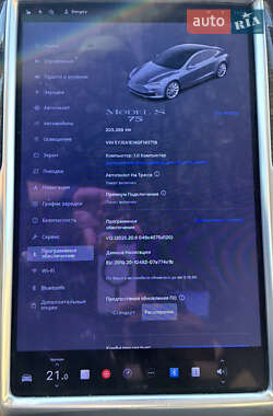 Лифтбек Tesla Model S 2016 в 