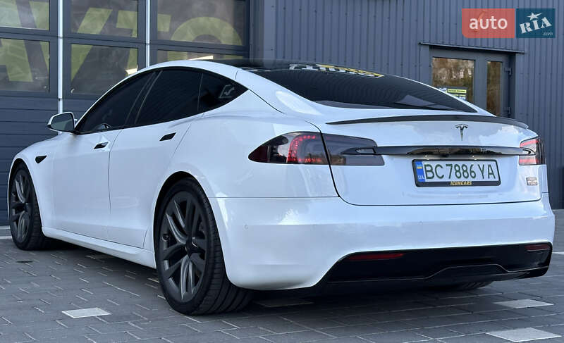 Лифтбек Tesla Model S 2021 в Дрогобыче