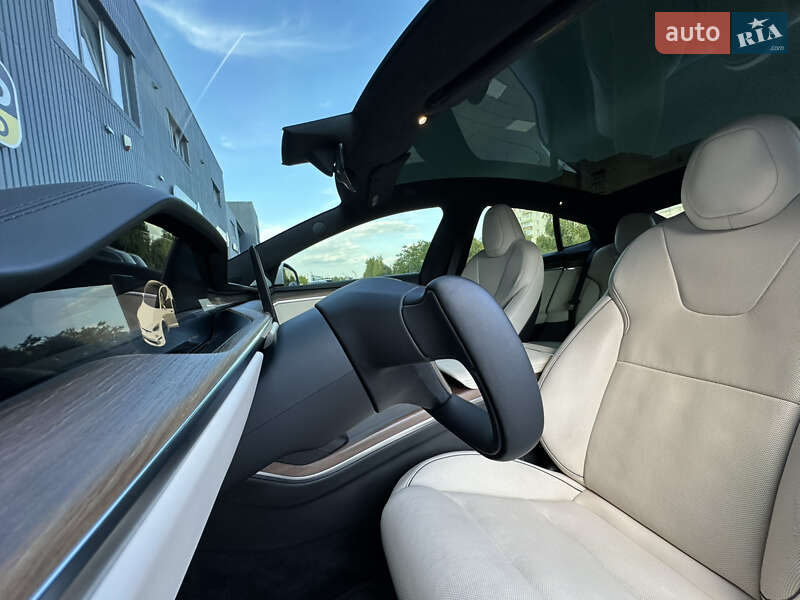 Лифтбек Tesla Model S 2021 в Дрогобыче