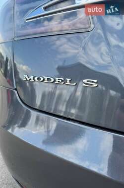Лифтбек Tesla Model S 2016 в 