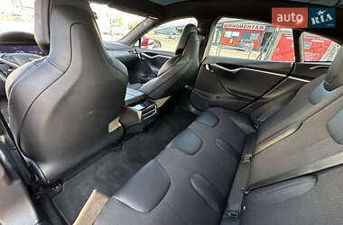 Лифтбек Tesla Model S 2017 в 