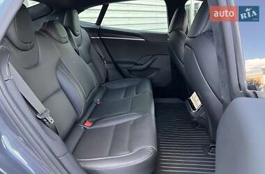 Лифтбек Tesla Model S 2022 в 