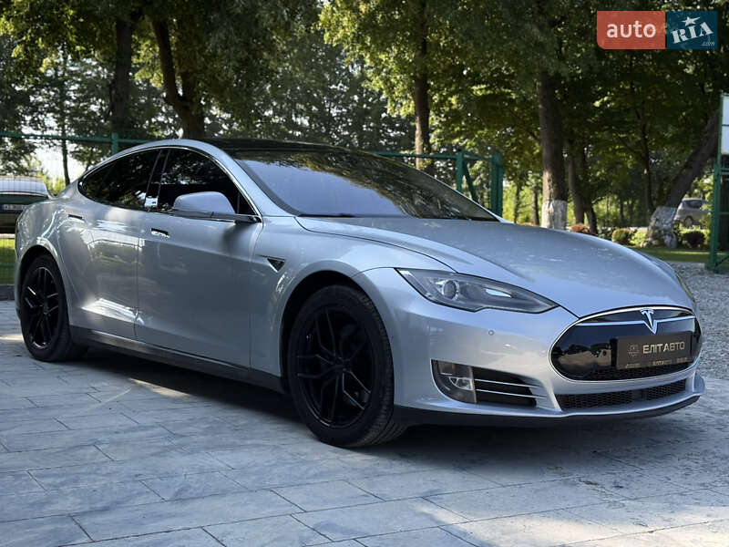 Лифтбек Tesla Model S 2014 в Ивано-Франковске