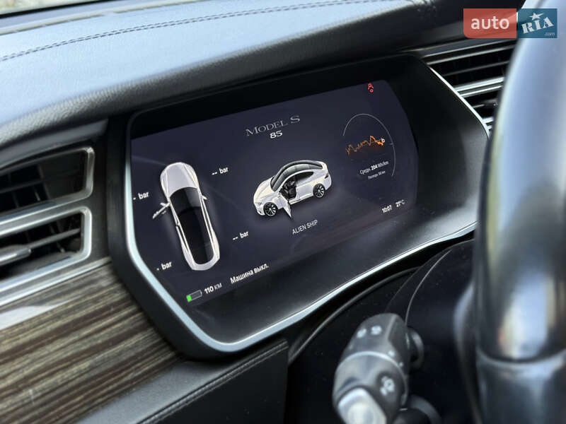 Лифтбек Tesla Model S 2014 в Ивано-Франковске