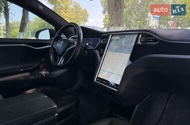 Лифтбек Tesla Model S 2016 в 