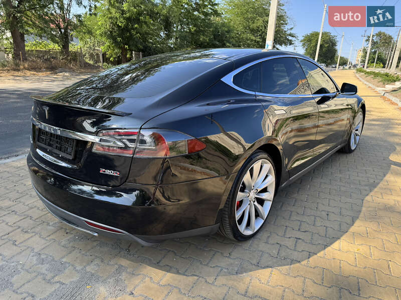 Лифтбек Tesla Model S 2015 в Одессе