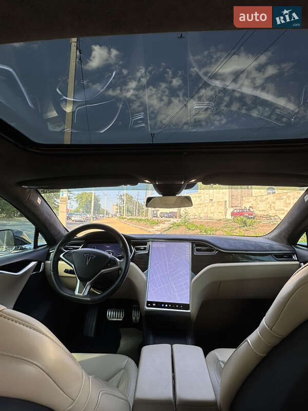 Лифтбек Tesla Model S 2015 в Одессе