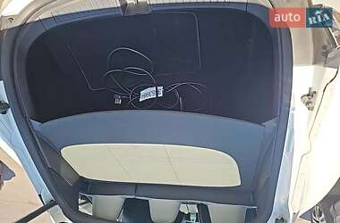 Лифтбек Tesla Model S 2015 в 