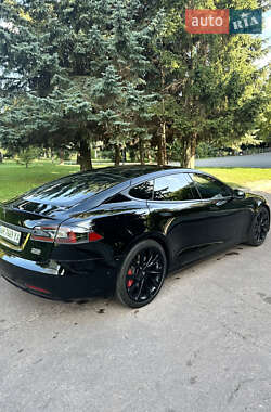 Лифтбек Tesla Model S 2018 в 