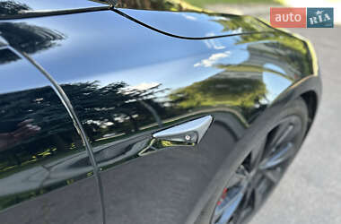 Лифтбек Tesla Model S 2018 в 