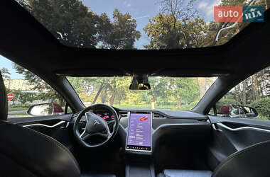 Лифтбек Tesla Model S 2017 в 