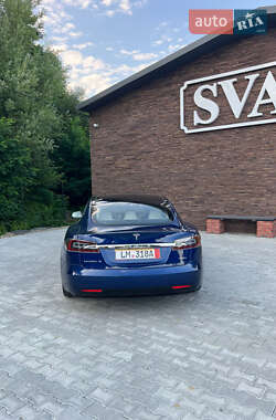 Ліфтбек Tesla Model S 2018 в Чернівцях