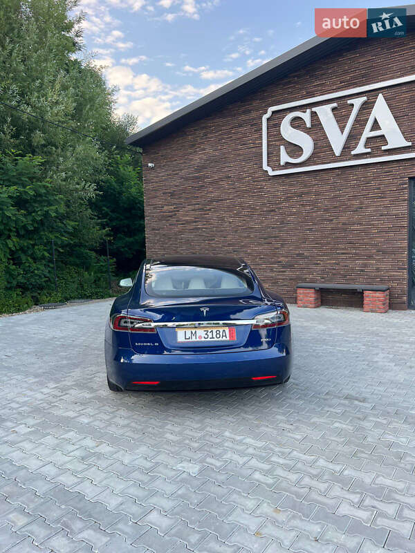 Ліфтбек Tesla Model S 2018 в Чернівцях