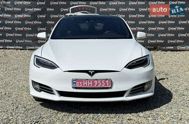 Лифтбек Tesla Model S 2017 в 