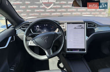 Лифтбек Tesla Model S 2017 в 