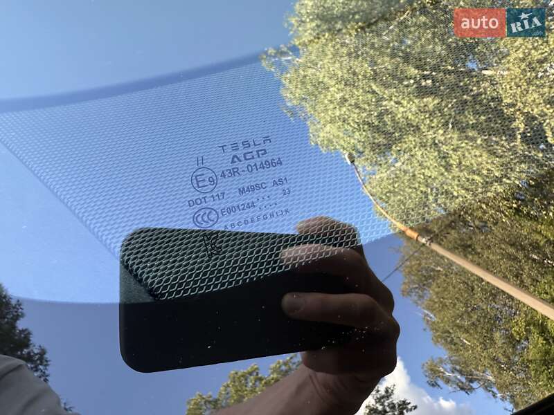 Ліфтбек Tesla Model S 2024 в Києві