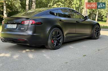 Лифтбек Tesla Model S 2024 в Киеве