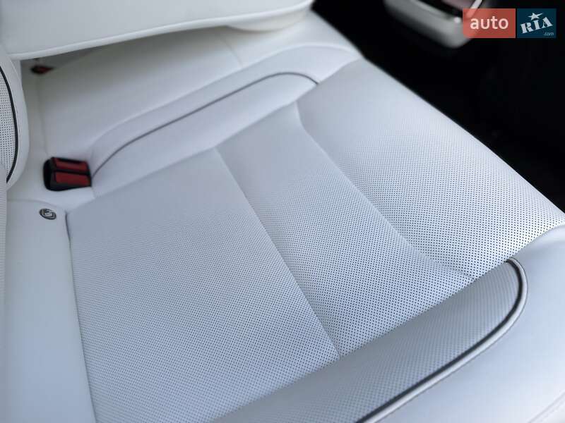 Ліфтбек Tesla Model S 2024 в Києві