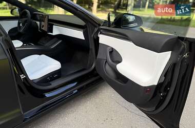 Лифтбек Tesla Model S 2024 в Киеве