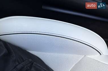 Лифтбек Tesla Model S 2024 в 