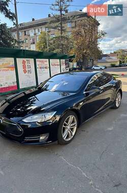 Лифтбек Tesla Model S 2013 в Киеве