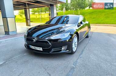 Лифтбек Tesla Model S 2014 в 