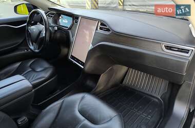 Лифтбек Tesla Model S 2014 в 