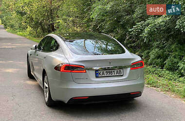 Лифтбек Tesla Model S 2016 в 