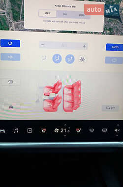 Лифтбек Tesla Model S 2016 в 