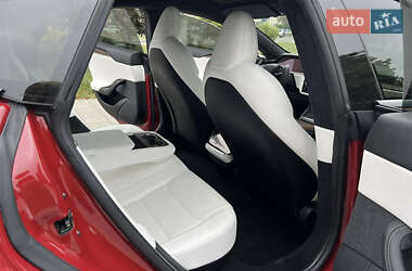 Лифтбек Tesla Model S 2022 в 