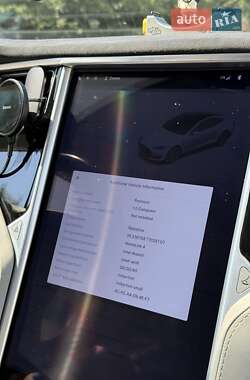 Лифтбек Tesla Model S 2015 в 
