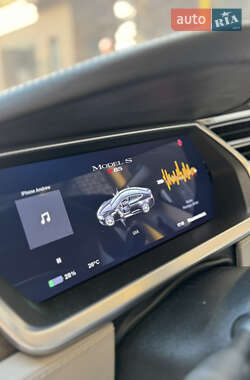 Лифтбек Tesla Model S 2012 в 
