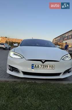 Ліфтбек Tesla Model S 2020 в Кам'янець-Подільському