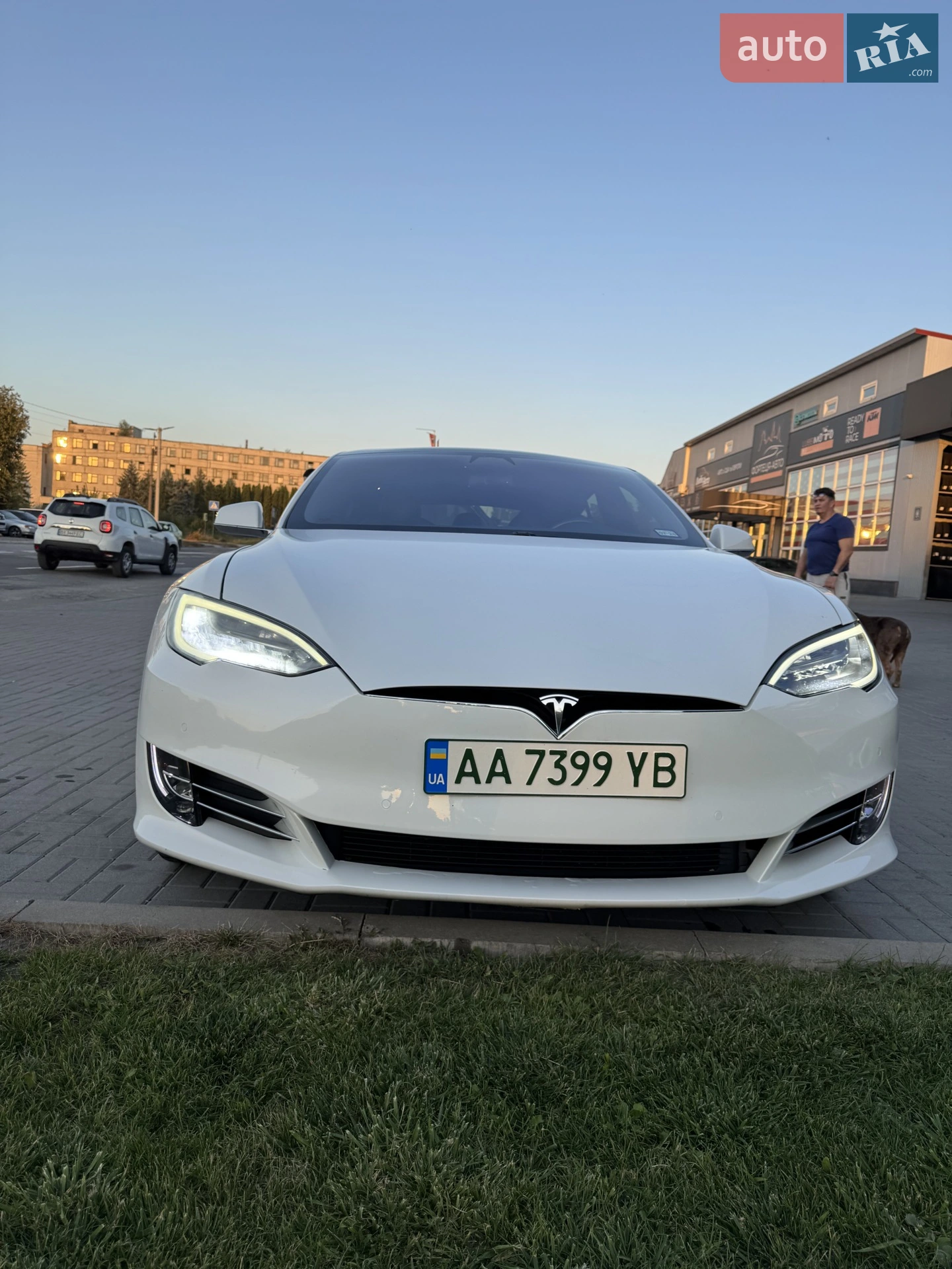 2020 Tesla Model S - мініатюра 12