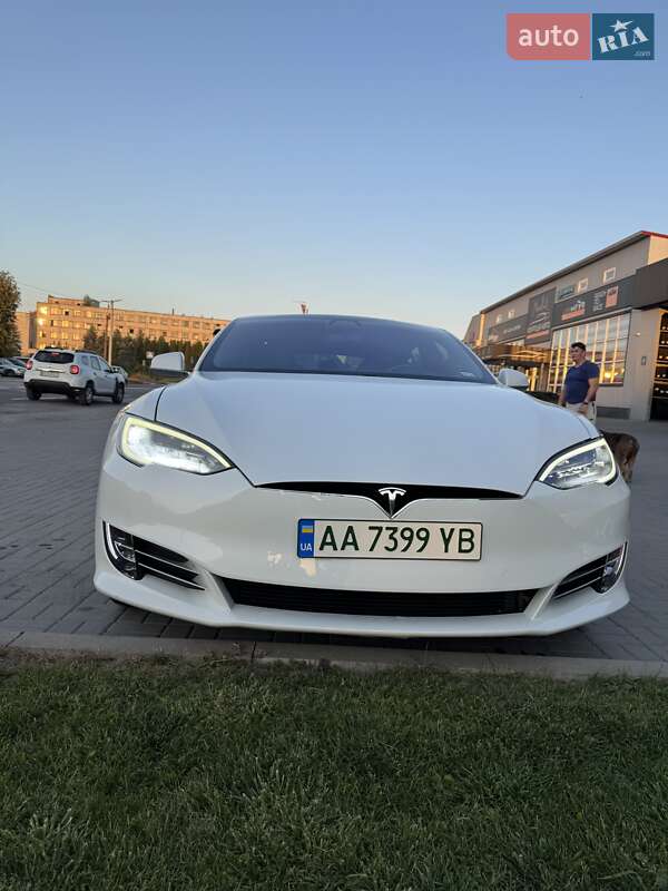 Лифтбек Tesla Model S 2020 в Каменец-Подольском фото 12 Лифтбек Tesla Model S 2020 в Каменец-Подольском