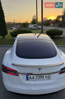 Ліфтбек Tesla Model S 2020 в Кам'янець-Подільському
