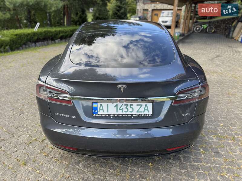 Лифтбек Tesla Model S 2017 в Обухове