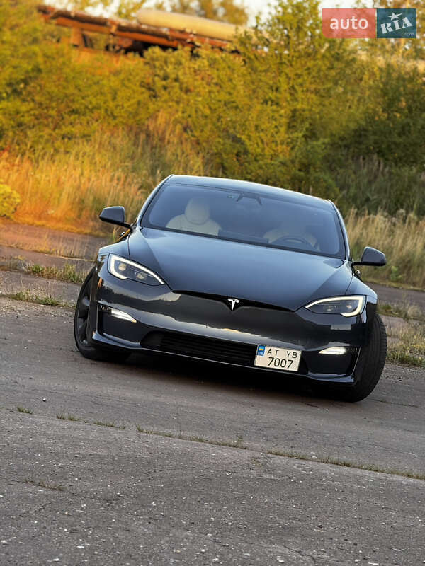 Ліфтбек Tesla Model S 2022 в Калуші