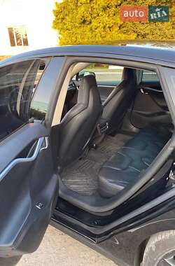 Лифтбек Tesla Model S 2013 в 