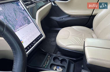 Лифтбек Tesla Model S 2013 в 