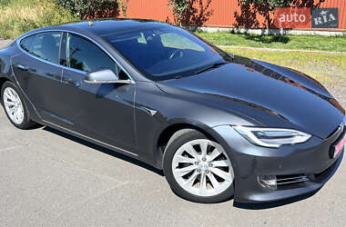 Лифтбек Tesla Model S 2018 в 