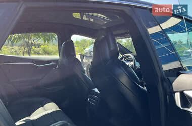 Лифтбек Tesla Model S 2018 в 
