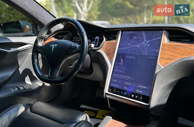 Лифтбек Tesla Model S 2019 в 