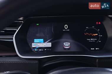 Лифтбек Tesla Model S 2015 в 