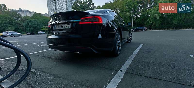 Лифтбек Tesla Model S 2014 в Одессе